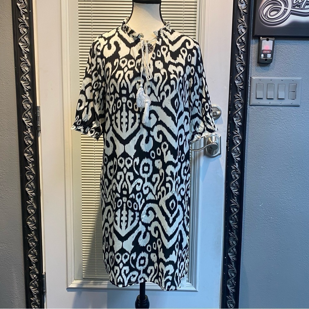 CUPSHE Ruffle Beach Dress Split V Neck with Tassel Tie Elastic Half Sleeve Mini